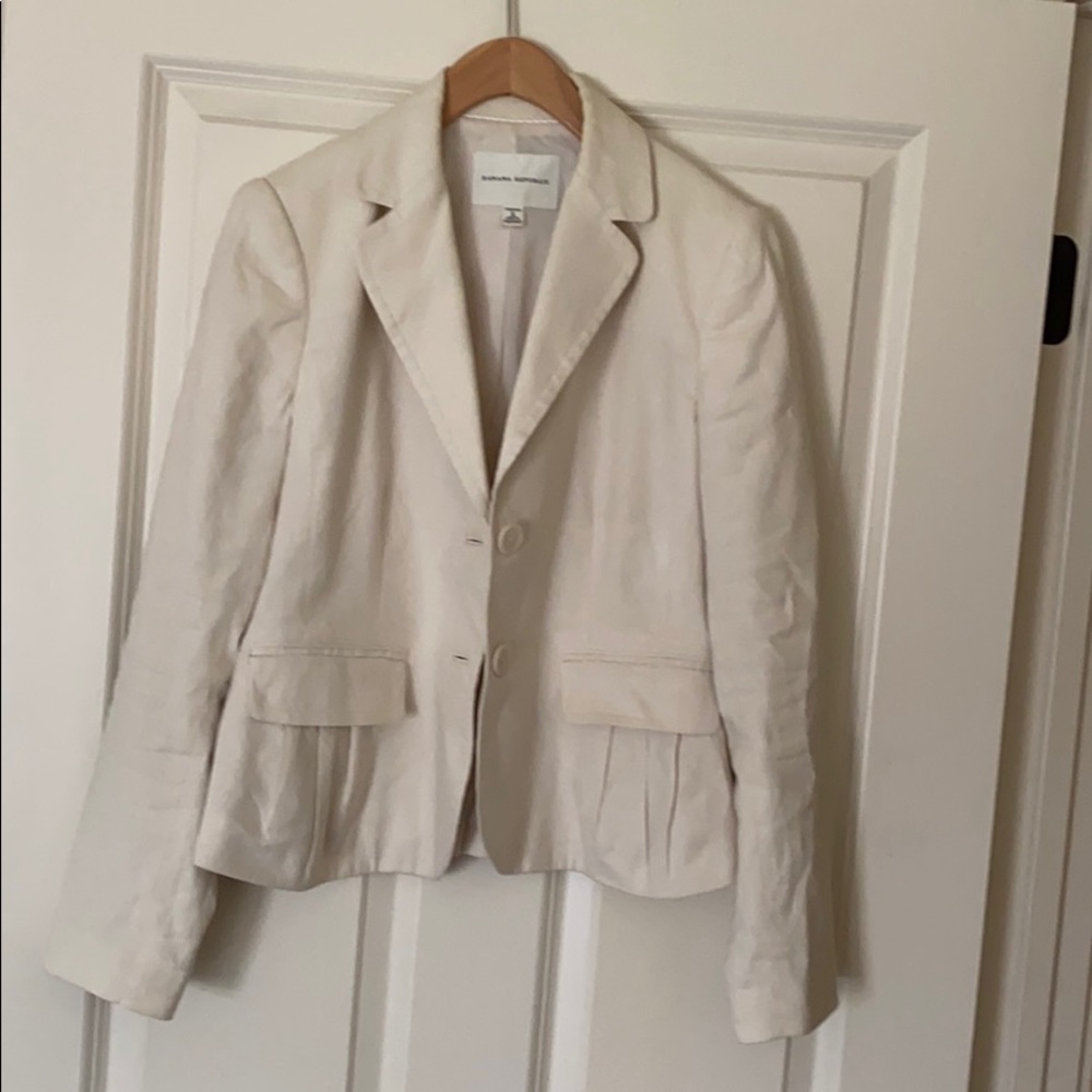Really gorgeous cream linen blend blazer